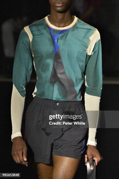 Model, fashion detail, walks the runway during the Kenzo Menswear Spring/Summer 2019 show as part of Paris Fashion Week on June 24, 2018 in Paris,...