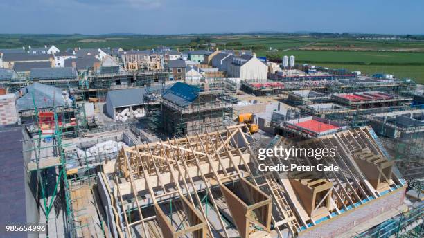 new housing development - nieuwbouw stockfoto's en -beelden