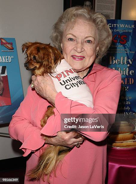 Actress Betty White unveils the "Naked" hot dog at Pink's Hot Dogs at Universal CityWalk on April 19, 2010 in Universal City, California.