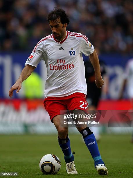 Ruud van Nistelrooy of Hamburg is seen in action during the Bundesliga match between Hamburger SV and FSV Mainz 05 at HSH Nordbank Arena on April 17...