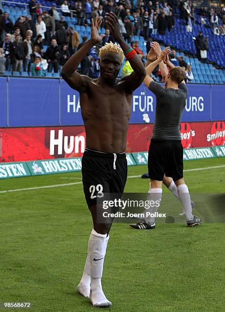 Aristide Bance of Mainz celebrates after winning the Bundesliga match between Hamburger SV and FSV Mainz 05 at HSH Nordbank Arena on April 17 in...
