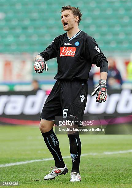 Morgan De Sanctis of Napoli in action during the Serie A match between AS Bari and SSC Napoli at Stadio San Nicola on April 18, 2010 in Bari, Italy.