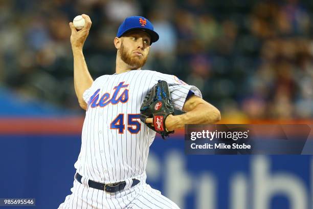 Zack Wheeler of the New York Mets pitches in the first inning against the Pittsburgh Pirates at Citi Field on June 27, 2018 in the Flushing...