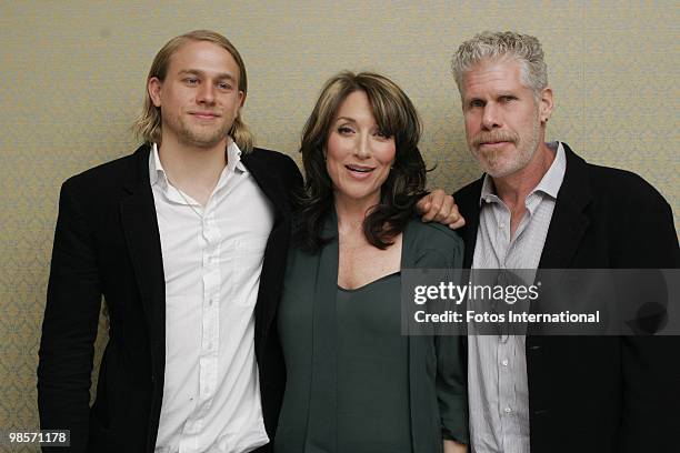 Charlie Hannum, Ron Perlman and Katey Sagal at the Four Seasons Hotel in Beverly Hills, California on October 6, 2008. Reproduction by American...