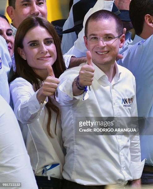 Mexico's presidential candidate Ricardo Anaya , standing for the "Mexico al Frente" coalition of the PAN-PRD-Movimiento Ciudadano parties, and his...