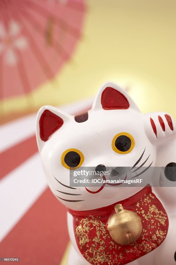 Japanese porcelain cat