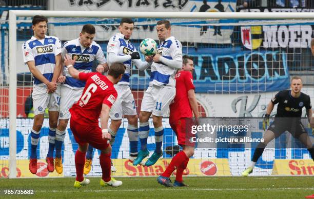 Bielefeld's Tom Schuetz scores the 1:0 through a free-kick at the Schauinsland-Reisen-Arena in Duisburg, Germany, 10 February 2018. Photo: Roland...