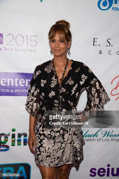 Halle Berry attends the 2018 Imagine Cocktail Party to Benefit Jenesse Center at Wilshire Country Club on June 27, 2018 in Los Angeles, California.