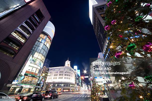 ginza at christmas time.  chuo-ku, tokyo prefecture, japan - rf stockfoto's en -beelden