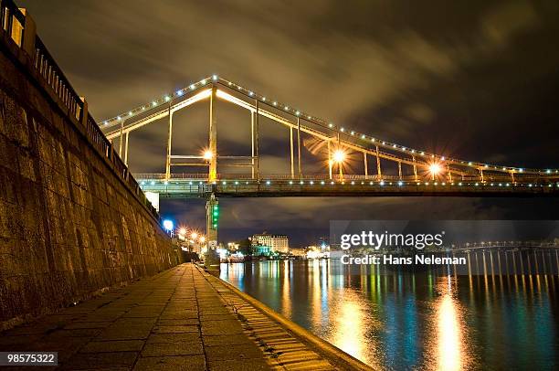 embankment of the river dnepr, kiev, ukraine - hans neleman stockfoto's en -beelden