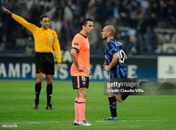 Wesley Sneijder of Inter Milan celebrates after scoring the 1:1 equalising goal during the UEFA Champions League Semi Final First Leg match between...