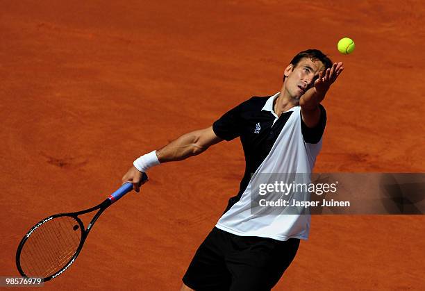 Tommy Robredo of Spain serves the ball to Simone Bolelli of Italy on day two of the ATP 500 World Tour Barcelona Open Banco Sabadell 2010 tennis...
