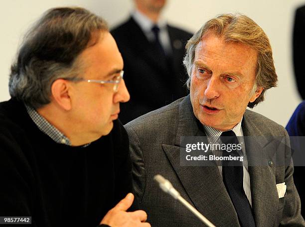 Luca Cordero di Montezemolo, chairman of Fiat SpA, right, speaks with Sergio Marchionne, the company's chief executive officer, during a news...