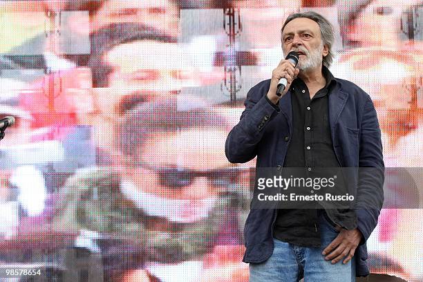 Fondator of Italian medical charity Emergency Gino Strada delivers a speech during a demonstration to support three Emergency employees held in...