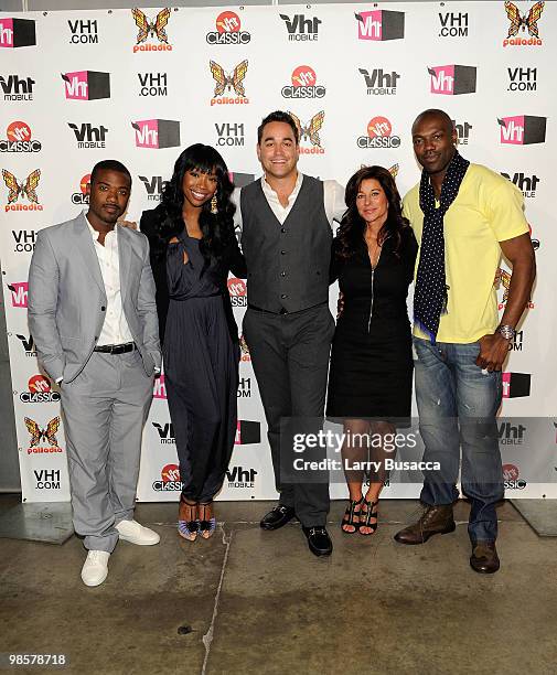 Ray J, Brandy, Steve Ward, Joann Ward and Terrell Owens pose backstage during the Vh1 Upfront 2010 at Pier 59 Studios on April 20, 2010 in New York...