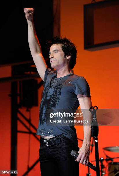 Pat Monahan of Train performs onstage during the Vh1 Upfront 2010 at Pier 59 Studios on April 20, 2010 in New York City.