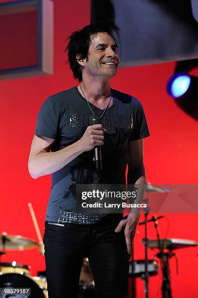 Pat Monahan of Train performs onstage during the Vh1 Upfront 2010 at Pier 59 Studios on April 20, 2010 in New York City.