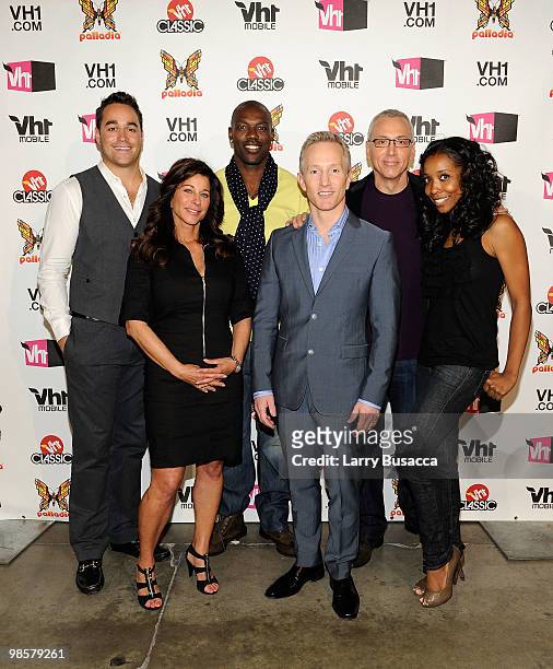 Steve Ward, Joann Ward, Terrell Owens, EVP of Original Programming and Production for Vh1 Jeff Olde, Dr. Drew Pinsky and Kita Williams pose backstage...