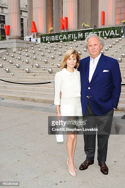 Editor-In-Chief of Vanity Fair Graydon Carter and Anna Carter attend the Vanity Fair party before the 2010 Tribeca Film Festival at the New York...
