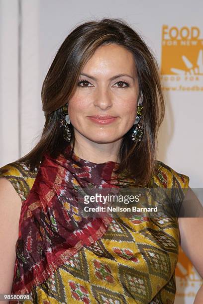 Actress Mariska Hargitay attends the 8th Annual Can-Do Awards Dinner at Pier Sixty at Chelsea Piers on April 20, 2010 in New York City.