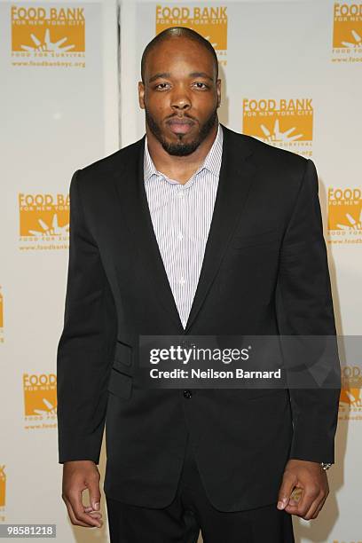 Calvin Pace of the New York Jets attends the 8th Annual Can-Do Awards Dinner at Pier Sixty at Chelsea Piers on April 20, 2010 in New York City.