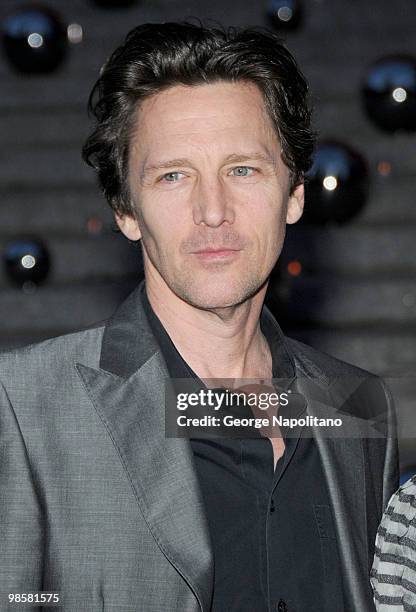 Andrew McCarthy arrives at New York State Supreme Court for the Vanity Fair Party during the 2010 Tribeca Film Festival on April 20, 2010 in New York...