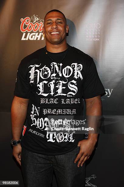 Lamar Woodley of the Pittburgh Steelers attends the 3rd annual Fashion & Football NFL Draft Party at Quo Nightclub on April 20, 2010 in New York City.