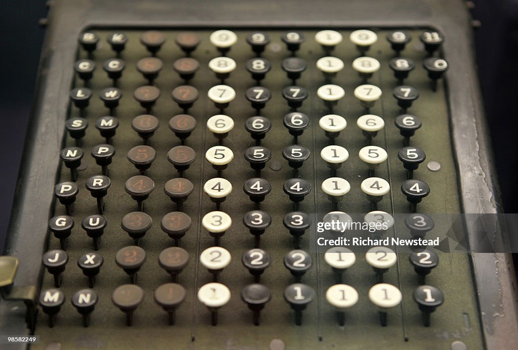 Vintage Keyboard High-Res Stock Photo - Getty Images