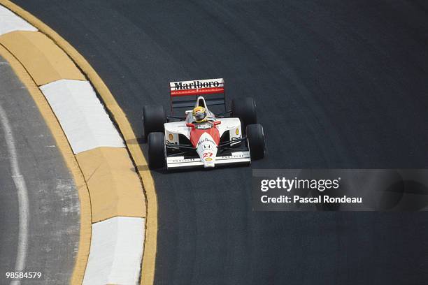 Ayrton Senna drives the Marlboro McLaren Honda MP4/5B during the Mexican Grand Prix on 24 June 1990 at the Autódromo Hermanos Rodríguez in Mexico...