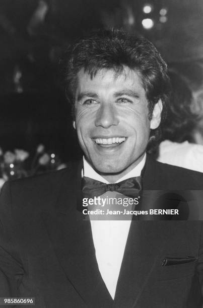 John Travolta chez Maxim's le 26 septembre 1983 à Paris, France.