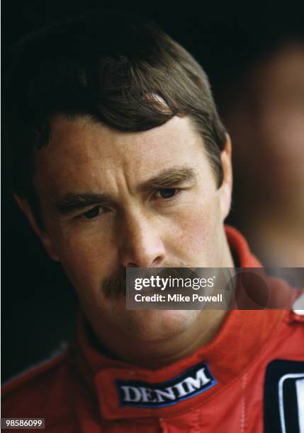 Nigel Mansell, driver of the Williams Honda FW11 during practice for the Mexican Grand Prix on 11 October 1986 at the Autódromo Hermanos Rodríguez in...