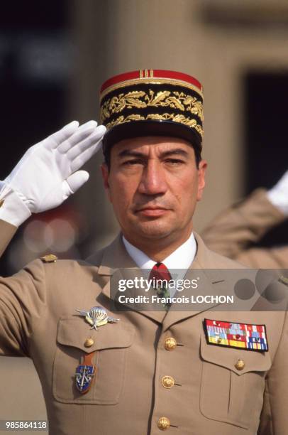 Le génaral Lacaze lors d'une cérémonie militaire à Orange le 24 mai 1983, France.