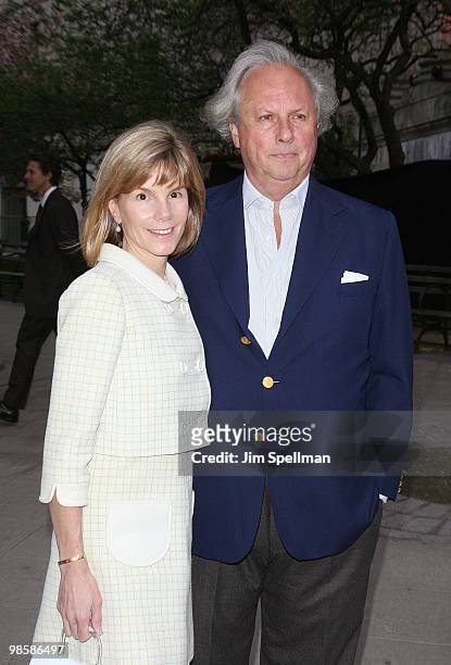 Vanity Fair editor Graydon Carter and wife Anna Scott Carter attend the Vanity Fair Party during the 9th Annual Tribeca Film Festival at New York...