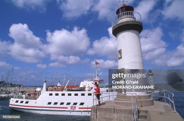 Départ du ferry pour Quiberon dans le port du Palais à Belle-Ile-en-Mer, Bretagne, France.