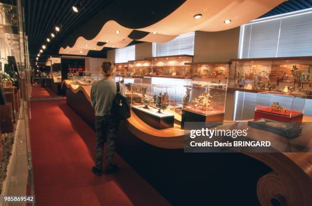 Vitrines du Musée de la montre de Villers-le-Lac, France.