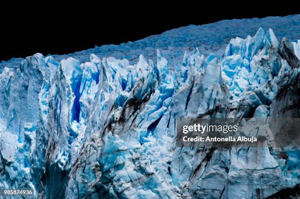 glaciar perito moreno - glaciar stockfoto's en -beelden