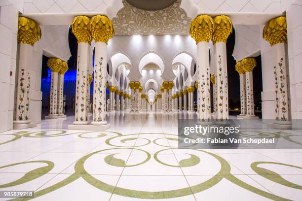 abu dhabi gold - abu dhabi mosque stock pictures, royalty-free photos & images