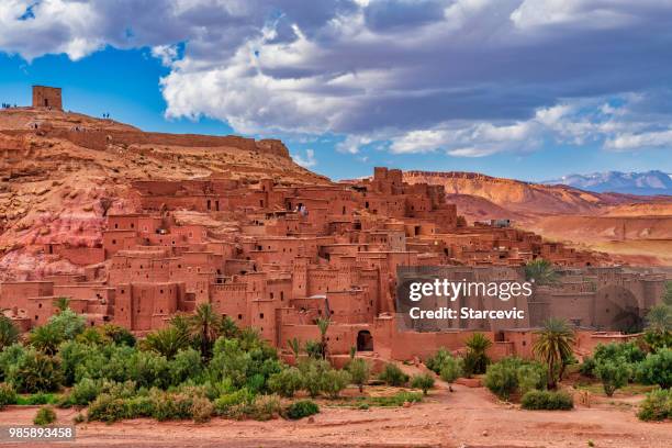 ait benhaddou - alte stadt in marokko nordafrika - ait benhaddou stock-fotos und bilder
