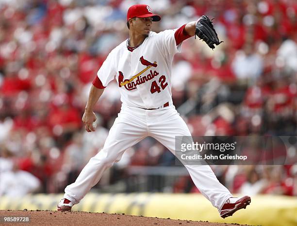 Kyle Lohse of the St. Louis Cardinals delivers a pitch during the game between the Houston Astros and the St. Louis Cardinals on Thursday, April 15...