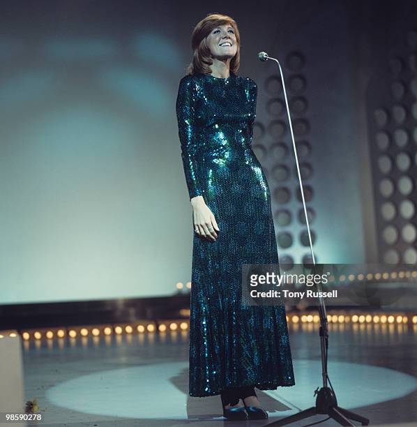 Singer Cilla Black performs on a television show circa 1973.