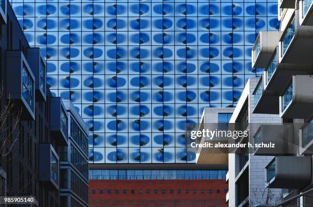 hafencity hamburg - elbphilharmonie fotografías e imágenes de stock