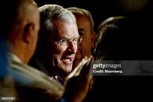 Ed Whitacre, chairman and chief executive officer of General Motors Co., speaks to the media during an event at the GM Fairfax Assembly Plant in...