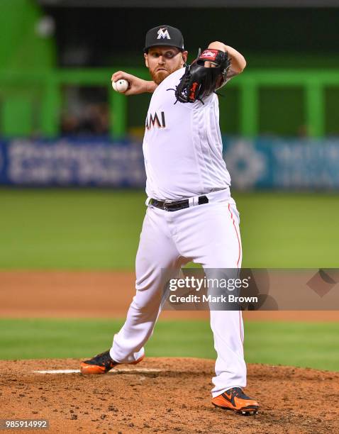 Dan Straily of the Miami Marlins in action pitching during the game against the Arizona Diamondbacks at Marlins Park on June 25, 2018 in Miami,...