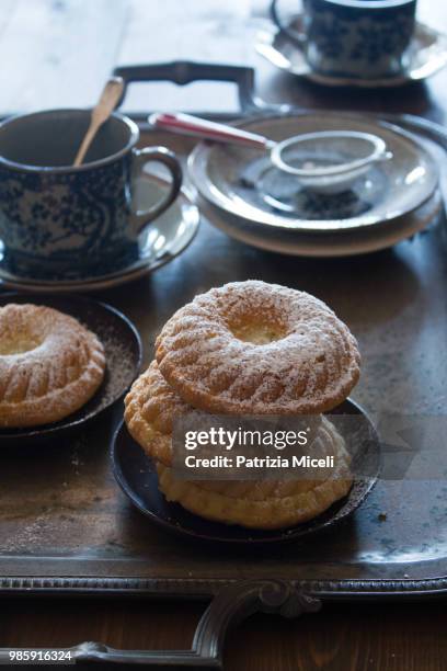 ciambelline con farina di farro e arancia - arancia fotografías e imágenes de stock