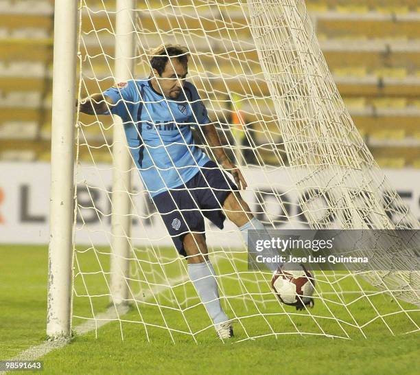 Alex Da Rosa celebrates the second goal of Bolivar against Juan Aurich during a match of the Libertadores Cup at Hernando Síles Stadium on April 21,...