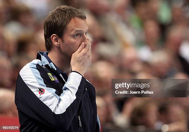 Head coach Dagur Sigurdsson of Berlin reacts during the Toyota Handball Bundesliga match between THW Kiel and Fuechse Berlin at the Sparkassen Arena...