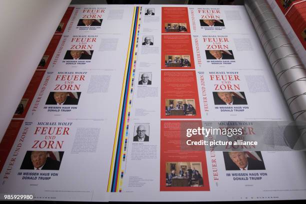 Freshly printed text sheets of the book 'Feuer und Zorn. Im Weissen Haus von Donald Trump', the German first issue of 'Fire and Fury. Inside the...