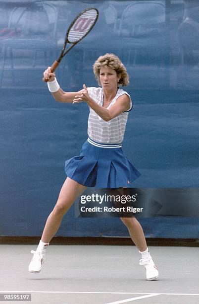 Chris Evert-Lloyd hits a backhand, circa 1980s.