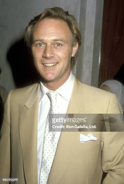 Actor Christopher Cazenove attends the Wrap-Up Party for the Fifth Season of "Dynasty" on April 20, 1986 at Bruno's of Hollywood in Hollywood,...