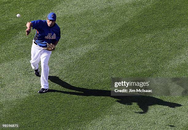 Henry Blanco of the New York Mets takes fielding practice prior to playing against the Chicago Cubs on April 19, 2010 at Citi Field in the Flushing...